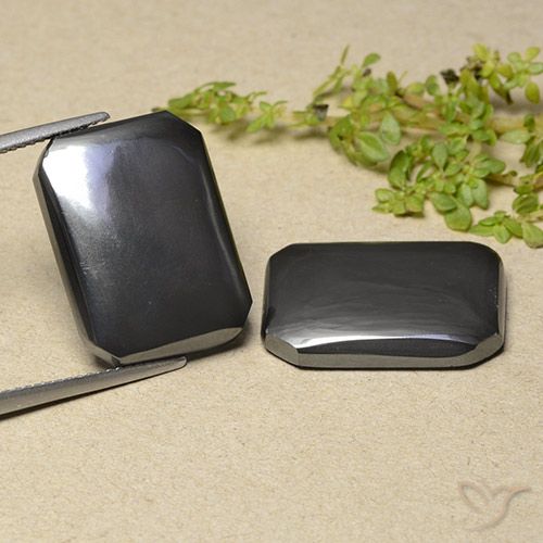 Shop natural 40.49ct ブラックグレー ヘマタイト gems, 八角形 / エメラルドカット, from ブラジル at GemSelect. In stock, global shipping!
