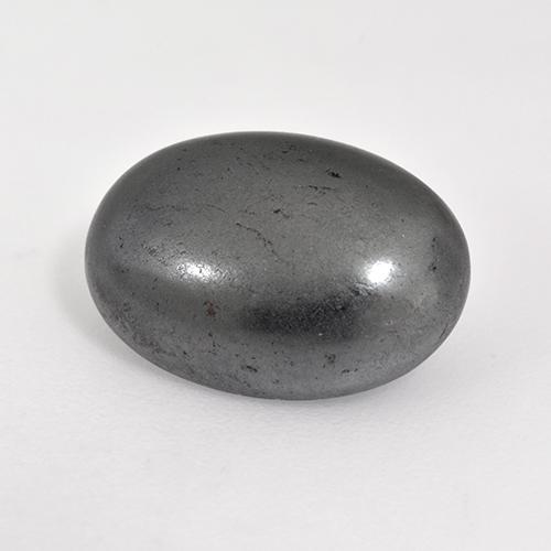 7.78カラットの天然ミディアムグレーヘマタイト（13.6×9.7 mm・オーバルカット）
