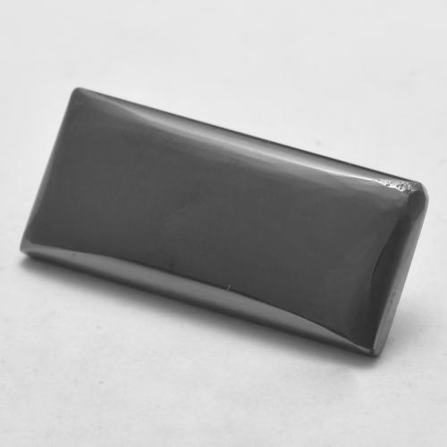 13.16カラットの天然シルバーグレーヘマタイト（22.2×10 mm・バゲット）