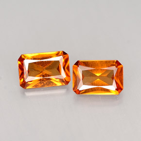 カラットの天然マンダリンオレンジヘソナイトガーネット（6.1×4.2 mm・エメラルドカット）