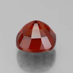 3.08カラットの天然シナモンオレンジヘソナイトガーネット（8.1×8 mm・クッションカット）
