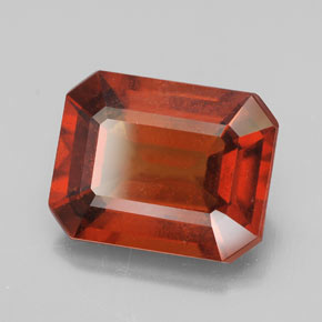 6.53カラットの天然シナモンオレンジヘソナイトガーネット（12.2×9.6 mm・エメラルドカット）