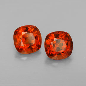 カラットの天然シナモンオレンジヘソナイトガーネット（7.1×7 mm・クッションカット）