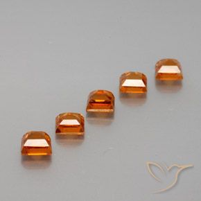 Shop natural 1.84ct ミディアムダークオレンジ ヘソナイトガーネット gems, 四角形, from スリランカ at GemSelect. In stock, global shipping!