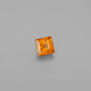 0.31カラットの天然オレンジヘソナイトガーネット（3.4×3.4 mm・四角）