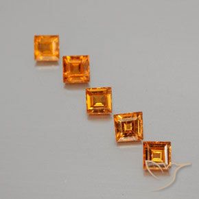 Shop natural 1.34ct 黄色がかったオレンジ ヘソナイトガーネット gems, 四角形, from スリランカ at GemSelect. In stock, global shipping!