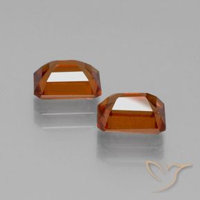 Shop natural 2.59ct ミディアムダークオレンジ ヘソナイトガーネット gems, 八角形 / エメラルドカット, from スリランカ at GemSelect. In stock, global shipping!