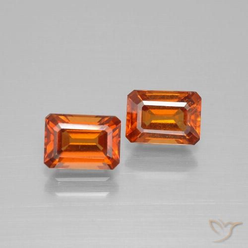 Shop natural 2.36ct ディープオレンジ ヘソナイトガーネット gems, 八角形 / エメラルドカット, from マダガスカル at GemSelect. In stock, global shipping!