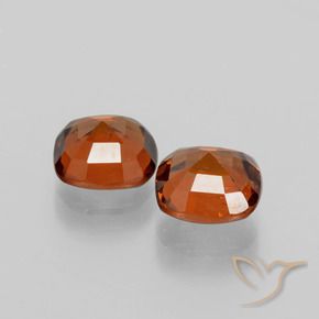 Shop natural 3.52ct ファイアオレンジ ヘソナイトガーネット gems, クッション, from スリランカ at GemSelect. In stock, global shipping!