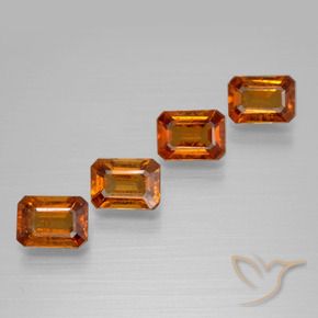 Shop natural 3.76ct ミディアムダークオレンジ ヘソナイトガーネット gems, 八角形 / エメラルドカット, from スリランカ at GemSelect. In stock, global shipping!