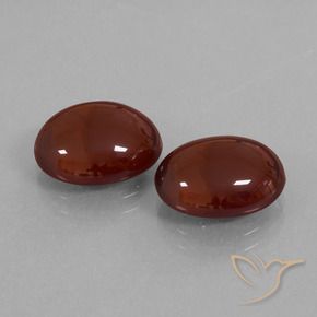 Shop natural 12.30ct ペカンブラウン ヘソナイトガーネット gems, 楕円形, from スリランカ at GemSelect. In stock, global shipping!
