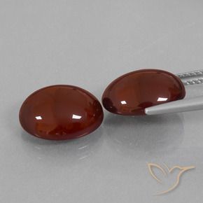 Shop natural 12.30ct ペカンブラウン ヘソナイトガーネット gems, 楕円形, from スリランカ at GemSelect. In stock, global shipping!