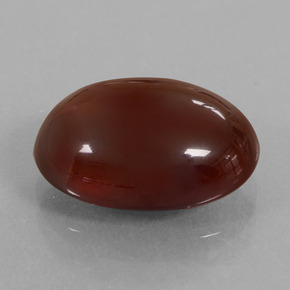 8.05カラットの天然赤みがかった茶ヘソナイトガーネット（13.9×10 mm・オーバルカット）