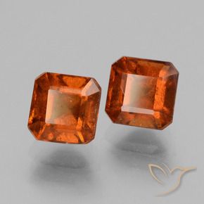 Shop natural 3.35ct アンバーオレンジ ヘソナイトガーネット gems, 八角形 / エメラルドカット, from マダガスカル at GemSelect. In stock, global shipping!