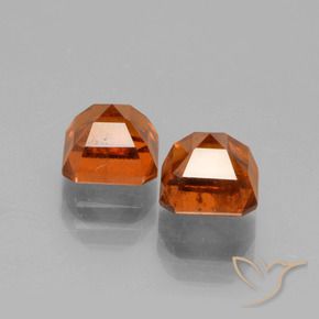 Shop natural 3.23ct アンバーオレンジ ヘソナイトガーネット gems, 八角形 / エメラルドカット, from マダガスカル at GemSelect. In stock, global shipping!