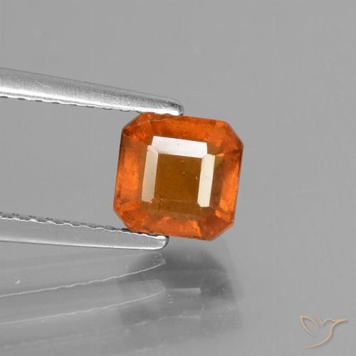 1.69ct 天然 ファイアオレンジ ヘソナイトガーネット, エメラルドカット, VS-SI
