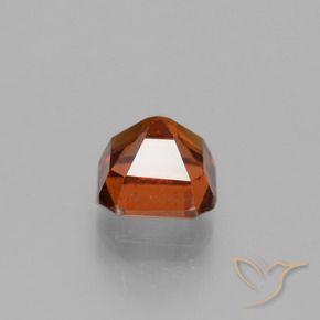 1.36カラットの天然アンバーオレンジヘソナイトガーネット、八角形 / エメラルドカット、VS