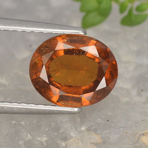 2.37ct 天然 赤みがかったオレンジ ヘソナイトガーネット, 楕円形, VS-SI