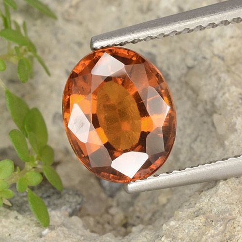 2.55ct 天然 赤みがかったオレンジ ヘソナイトガーネット, 楕円形, VVS-VS