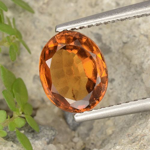 1.81ct 天然 ミディアムダークオレンジ ヘソナイトガーネット, 楕円形, VS