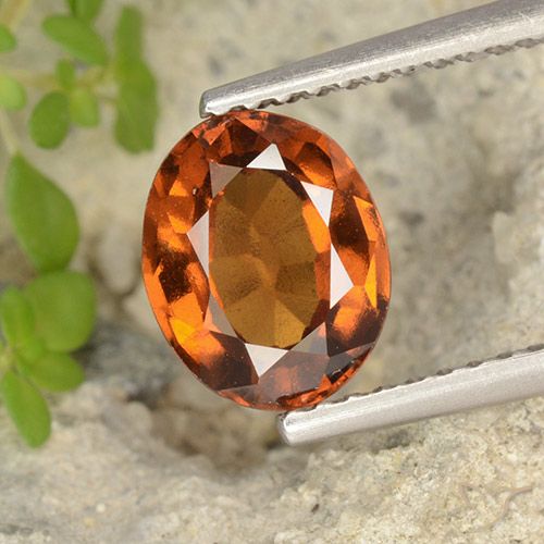 1.69ct 天然 アンバーオレンジ ヘソナイトガーネット, 楕円形, VS