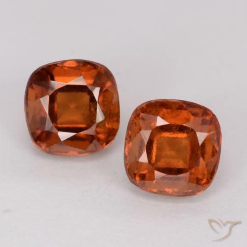 Shop natural 3.16ct アンバーオレンジ ヘソナイトガーネット gems, クッション, from マダガスカル at GemSelect. In stock, global shipping!