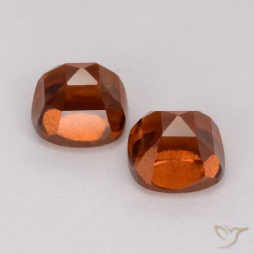 Shop natural 3.16ct アンバーオレンジ ヘソナイトガーネット gems, クッション, from マダガスカル at GemSelect. In stock, global shipping!