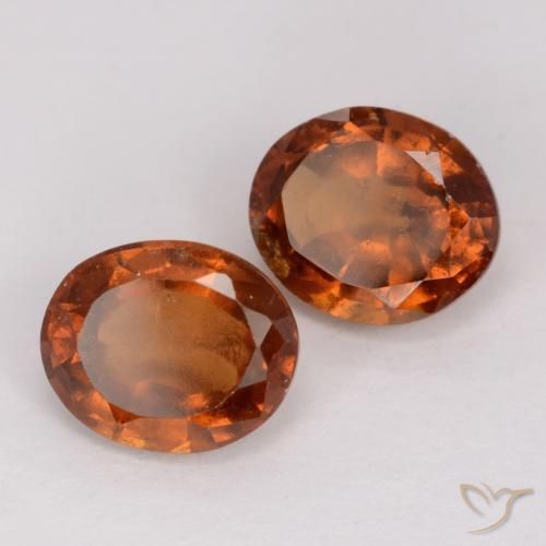 Shop natural 3.24ct ダークオレンジ ヘソナイトガーネット gems, 楕円形, from マダガスカル at GemSelect. In stock, global shipping!