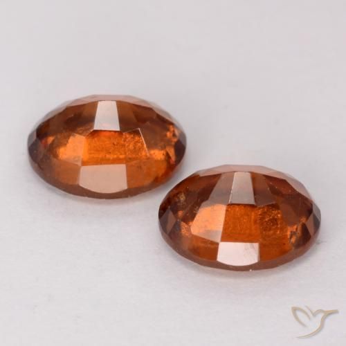 Shop natural 3.32ct アンバーオレンジ ヘソナイトガーネット gems, 楕円形, from マダガスカル at GemSelect. In stock, global shipping!