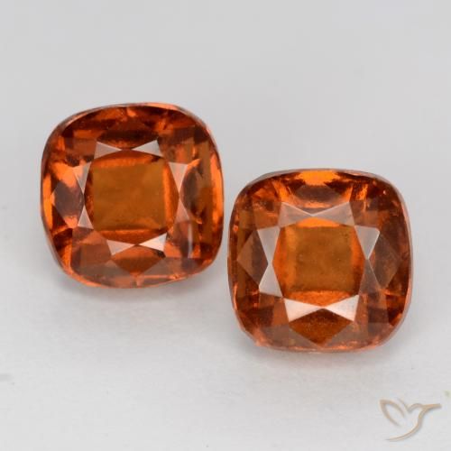 Shop natural 3.13ct 赤みがかったオレンジ ヘソナイトガーネット gems, クッション, from マダガスカル at GemSelect. In stock, global shipping!
