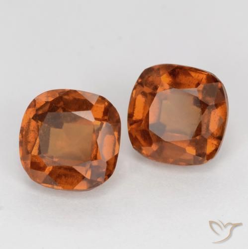 Shop natural 2.85ct 赤みがかったオレンジ ヘソナイトガーネット gems, クッション, from マダガスカル at GemSelect. In stock, global shipping!