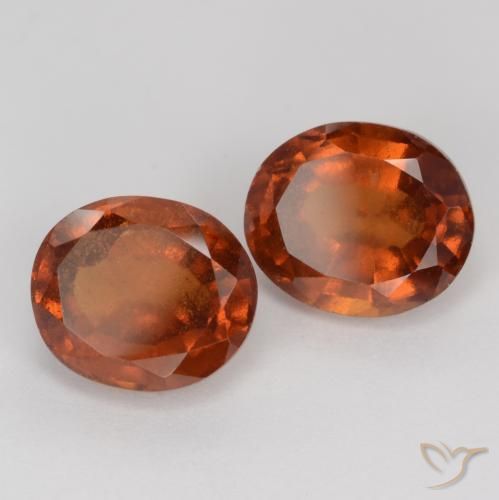 Shop natural 4.57ct ダークオレンジ ヘソナイトガーネット gems, 楕円形, from マダガスカル at GemSelect. In stock, global shipping!