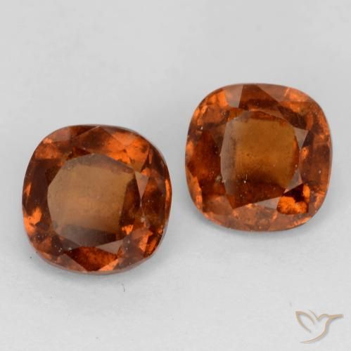 Shop natural 2.64ct ダークオレンジ ヘソナイトガーネット gems, クッション, from マダガスカル at GemSelect. In stock, global shipping!