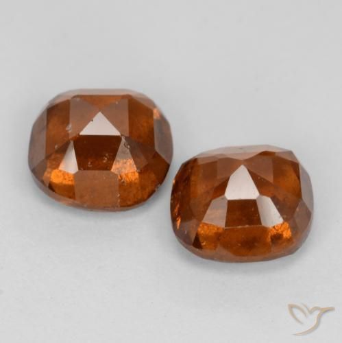 Shop natural 2.64ct ダークオレンジ ヘソナイトガーネット gems, クッション, from マダガスカル at GemSelect. In stock, global shipping!