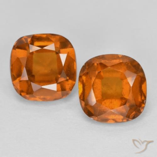 Shop natural 2.46ct ミディアムダークオレンジ ヘソナイトガーネット gems, クッション, from スリランカ at GemSelect. In stock, global shipping!