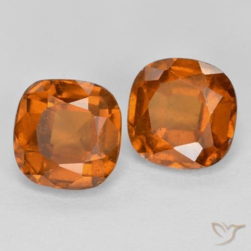 Shop natural 2.46ct ミディアムダークオレンジ ヘソナイトガーネット gems, クッション, from スリランカ at GemSelect. In stock, global shipping!