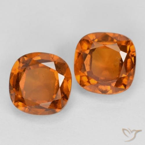 Shop natural 2.83ct ディープオレンジ ヘソナイトガーネット gems, クッション, from スリランカ at GemSelect. In stock, global shipping!