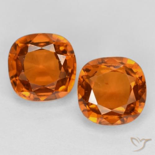 Shop natural 2.84ct ディープオレンジ ヘソナイトガーネット gems, クッション, from スリランカ at GemSelect. In stock, global shipping!