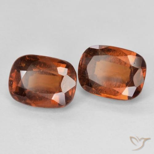 Shop natural 4.13ct ディープオレンジ ヘソナイトガーネット gems, クッション, from マダガスカル at GemSelect. In stock, global shipping!