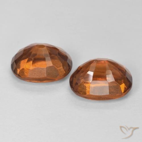 Shop natural 3.94ct アンバーオレンジ ヘソナイトガーネット gems, クッション, from マダガスカル at GemSelect. In stock, global shipping!