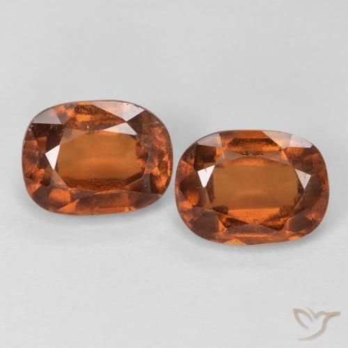 Shop natural 3.60ct ディープオレンジ ヘソナイトガーネット gems, クッション, from マダガスカル at GemSelect. In stock, global shipping!