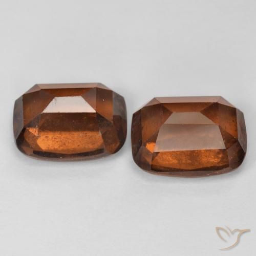Shop natural 6.08ct アンバーオレンジ ヘソナイトガーネット gems, クッション, from マダガスカル at GemSelect. In stock, global shipping!