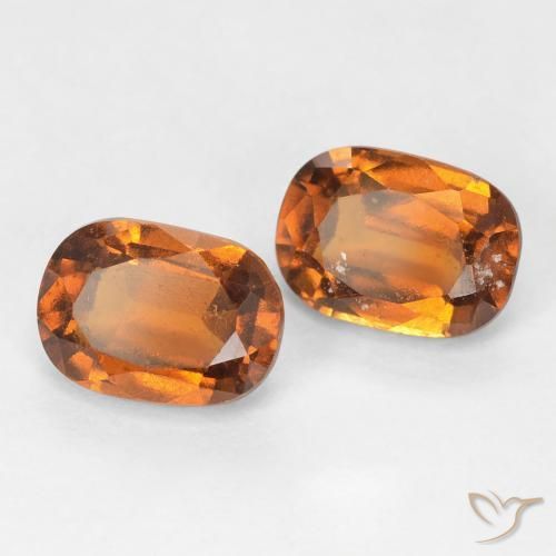 Shop natural 2.31ct 茶色がかったオレンジ ヘソナイトガーネット gems, クッション, from マダガスカル at GemSelect. In stock, global shipping!