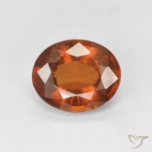 2.69カラットの天然Medium Dark-Orangeヘソナイトガーネット、楕円形、VS