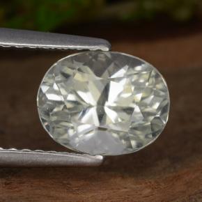 2.60カラットの天然ライトグリーンヒデナイト、オーバルカット、VVS-VS