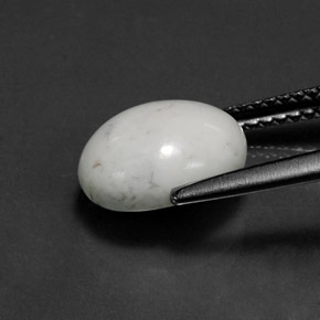 2.94カラットの天然灰色がかった白ハウライト（10.1×8 mm・オーバルカット）