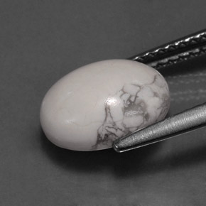 2.70カラットの天然灰色がかった白ハウライト（10×8 mm・オーバルカット）