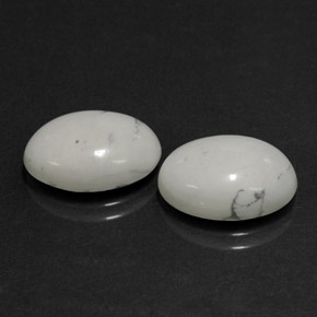 カラットの天然灰色がかった白ハウライト（14.3×10.3 mm・オーバルカット）