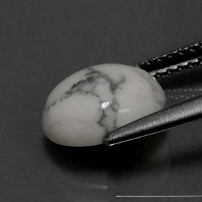 2.24カラットの天然灰色がかった白ハウライト、オーバルカット、オペーク