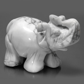 401.34カラットの天然灰色がかった白ハウライト、ファンシーシェイプ、オペーク